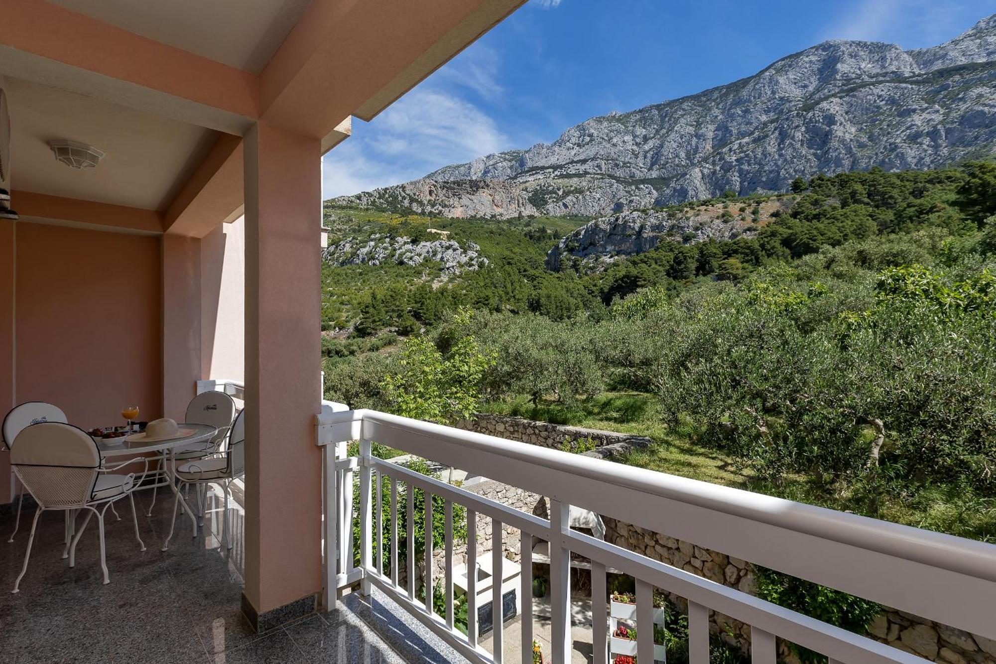 Apartments Villa Katarina Tučepi Oda fotoğraf